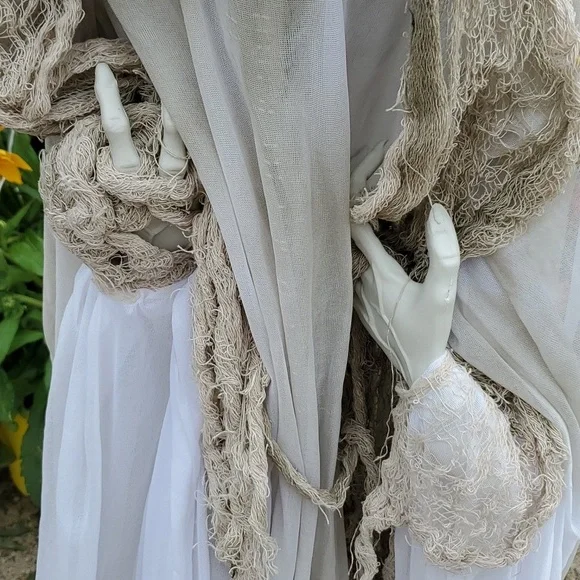 50" Lighted Halloween Scary Bride - Picture 9 of 11